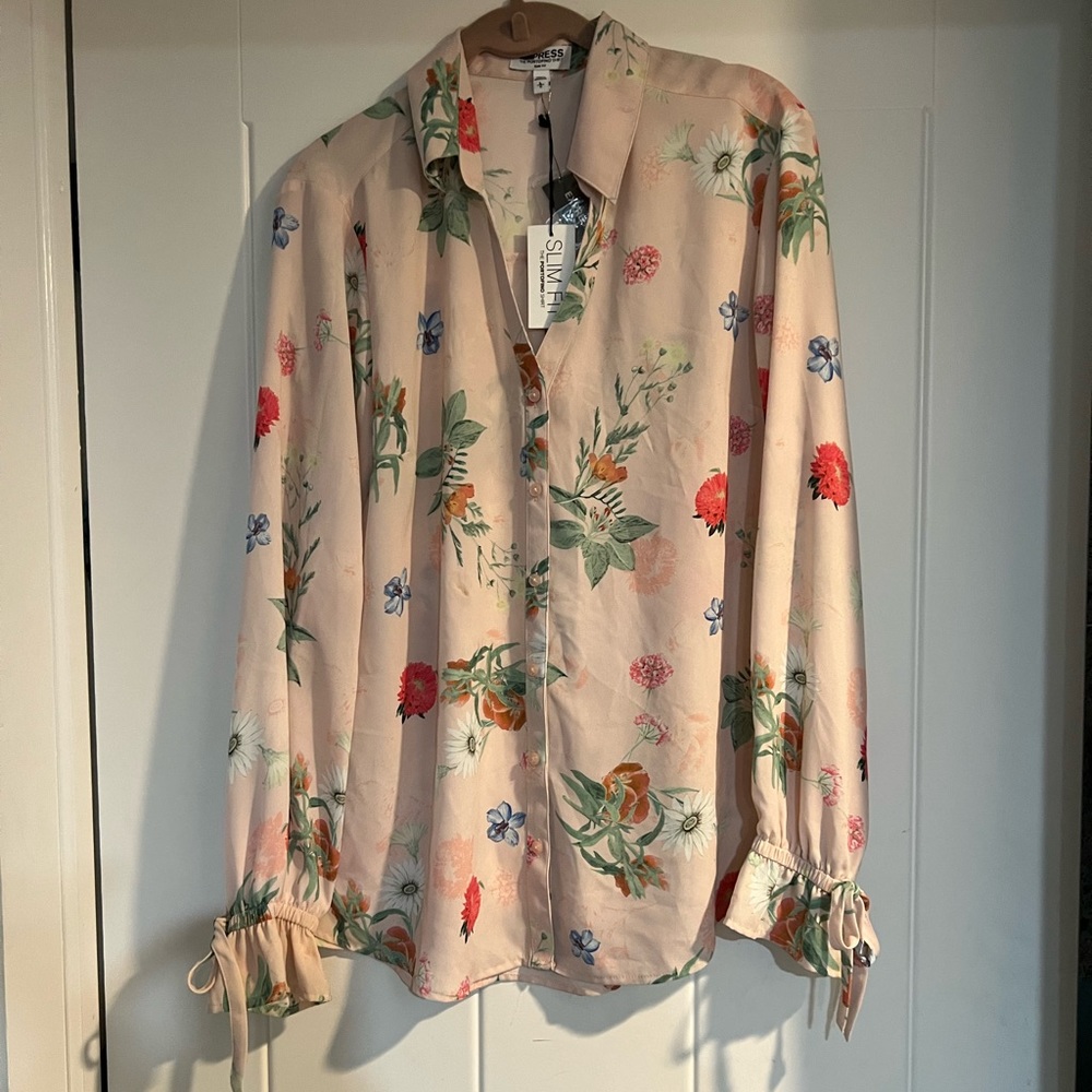 Nwt express portofino floral blouse